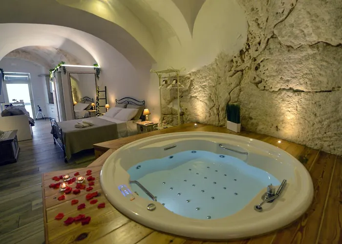 Grotta Della Luna Ostuni
